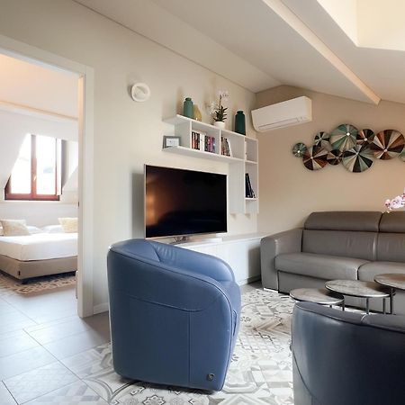 Comecasa 10 Minutes Walk From Duomo 2 Bedroom Apartment Mediolan Zewnętrze zdjęcie