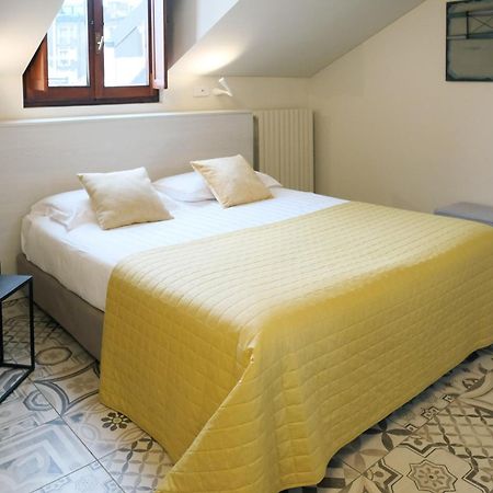Comecasa 10 Minutes Walk From Duomo 2 Bedroom Apartment Mediolan Zewnętrze zdjęcie