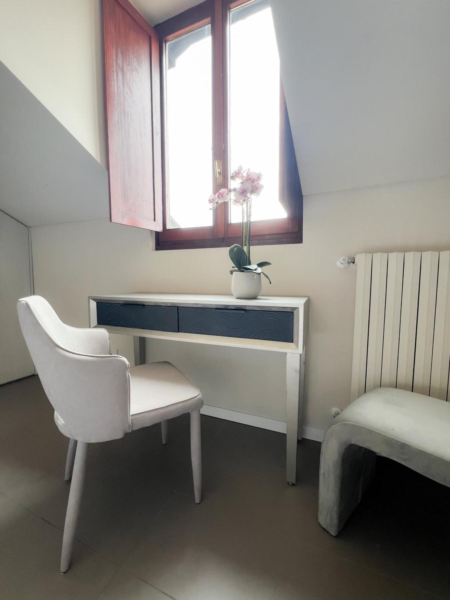 Comecasa 10 Minutes Walk From Duomo 2 Bedroom Apartment Mediolan Zewnętrze zdjęcie