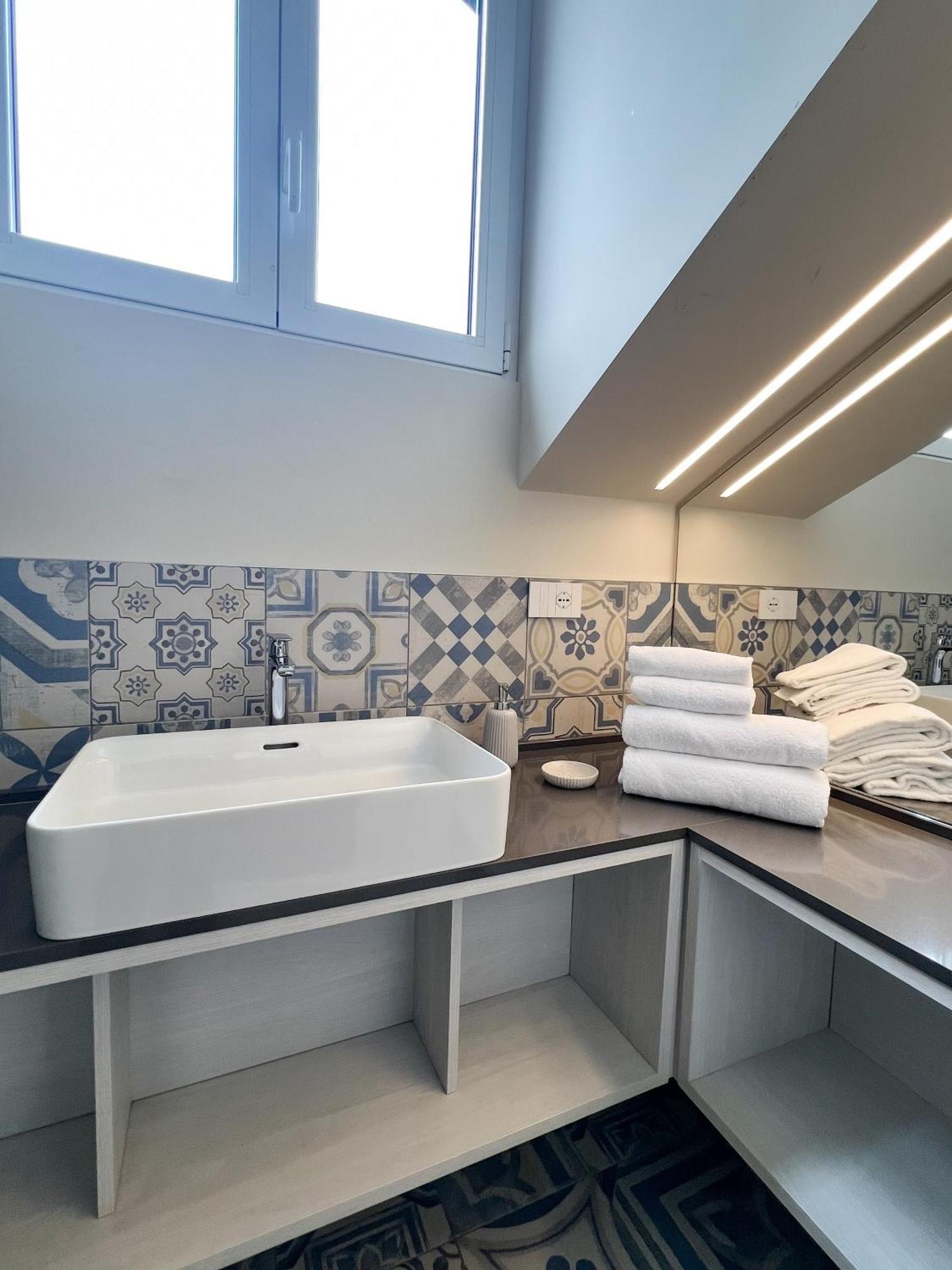 Comecasa 10 Minutes Walk From Duomo 2 Bedroom Apartment Mediolan Zewnętrze zdjęcie