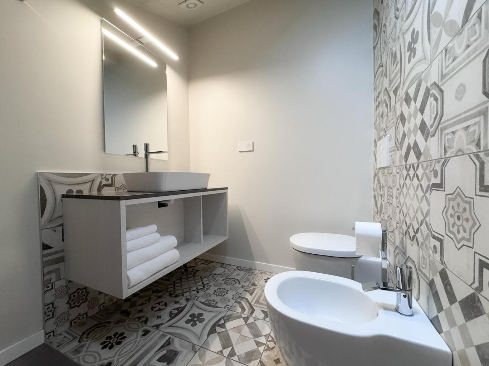 Comecasa 10 Minutes Walk From Duomo 2 Bedroom Apartment Mediolan Zewnętrze zdjęcie