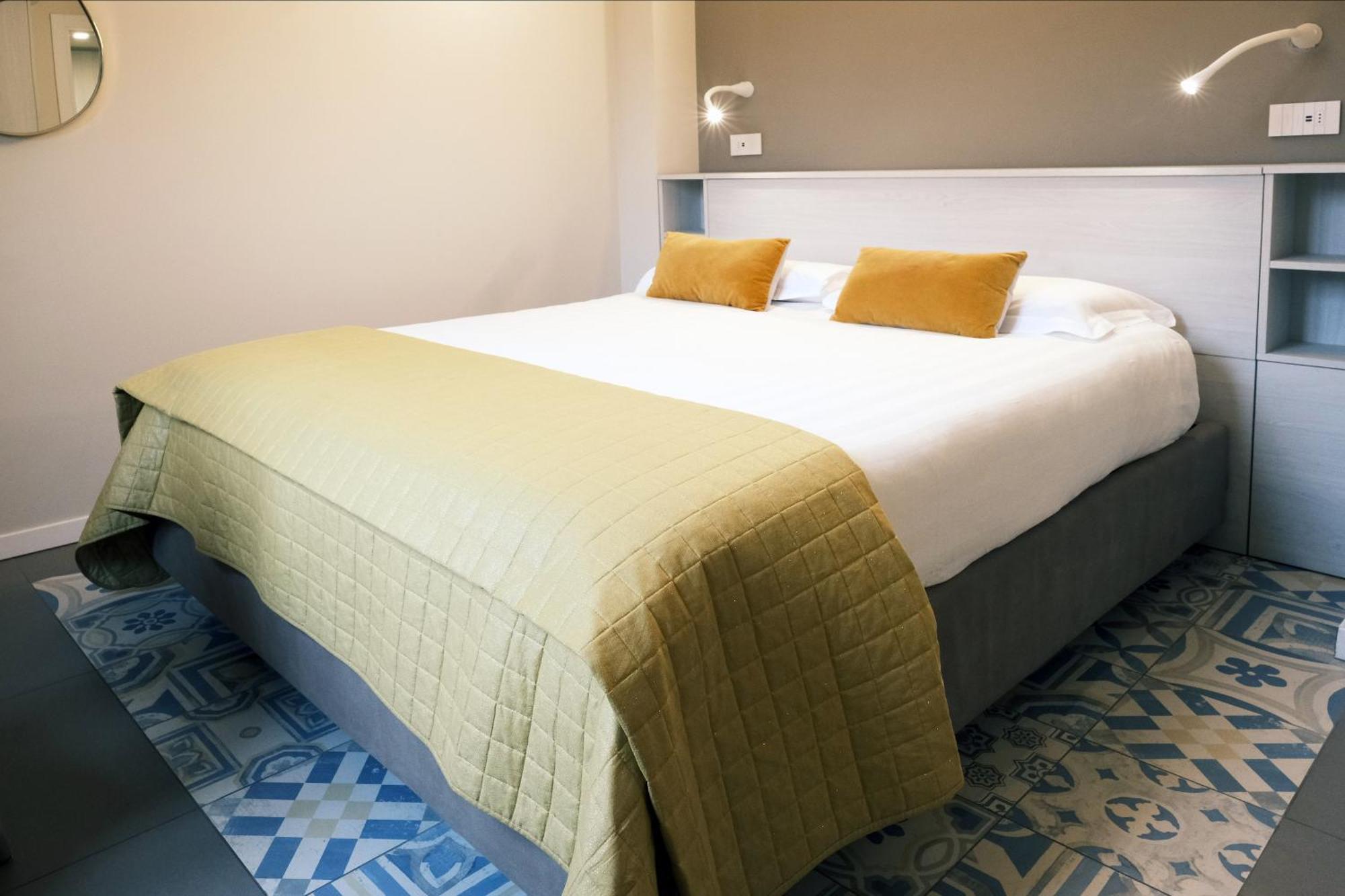 Comecasa 10 Minutes Walk From Duomo 2 Bedroom Apartment Mediolan Zewnętrze zdjęcie