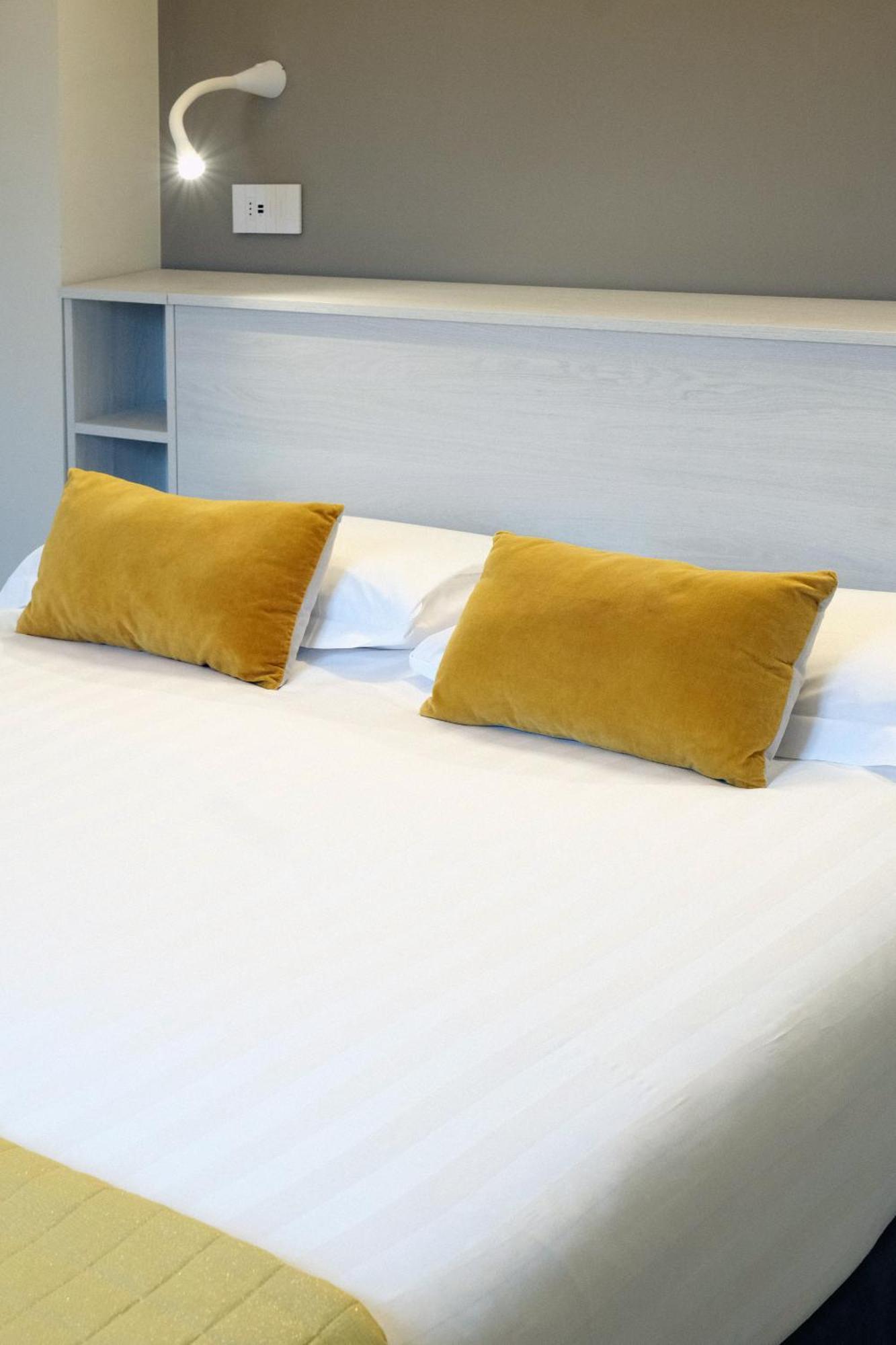Comecasa 10 Minutes Walk From Duomo 2 Bedroom Apartment Mediolan Zewnętrze zdjęcie