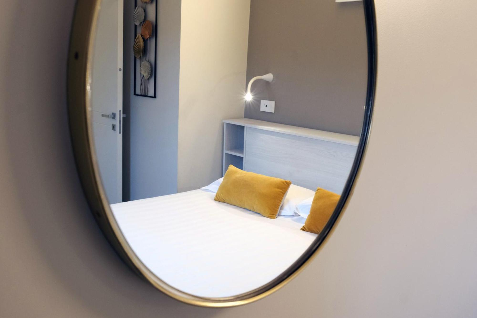Comecasa 10 Minutes Walk From Duomo 2 Bedroom Apartment Mediolan Zewnętrze zdjęcie